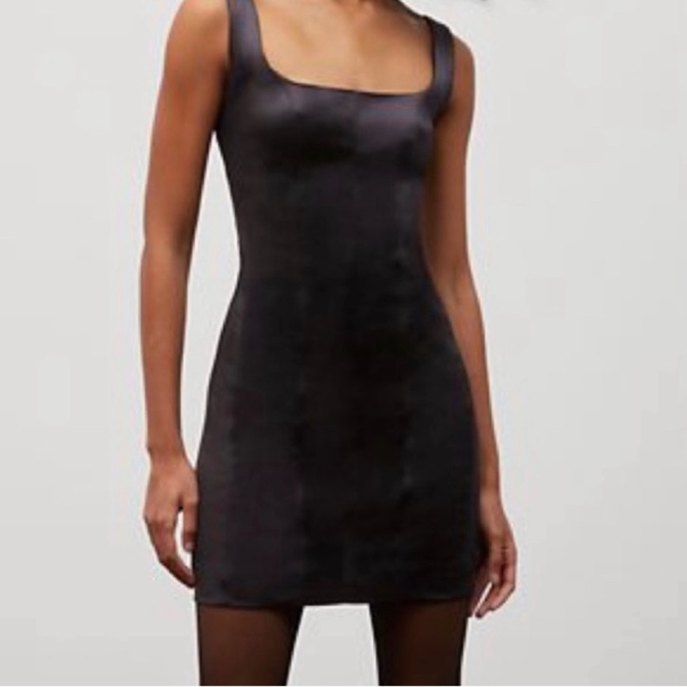 Black Aritzia Tryst Dress